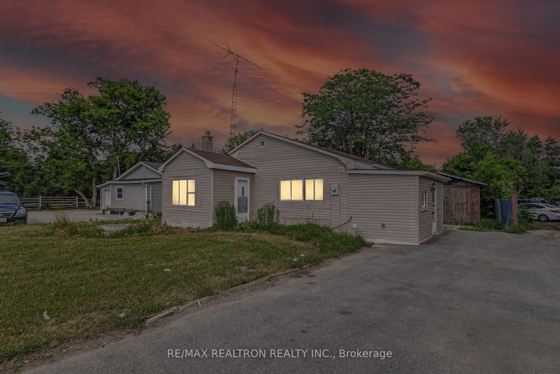 5742 County Rd 90 Rd