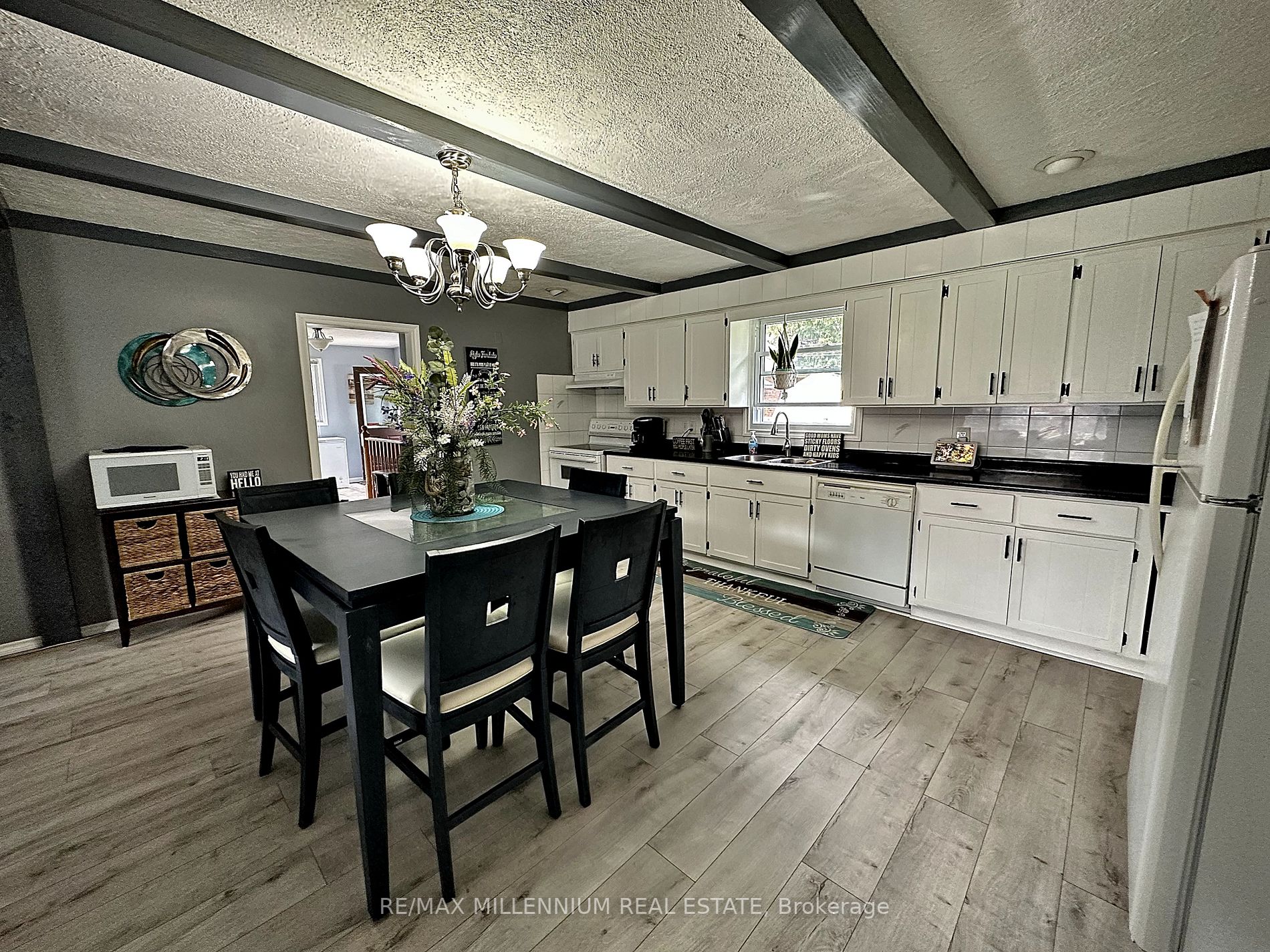 10 Jamieson Cres