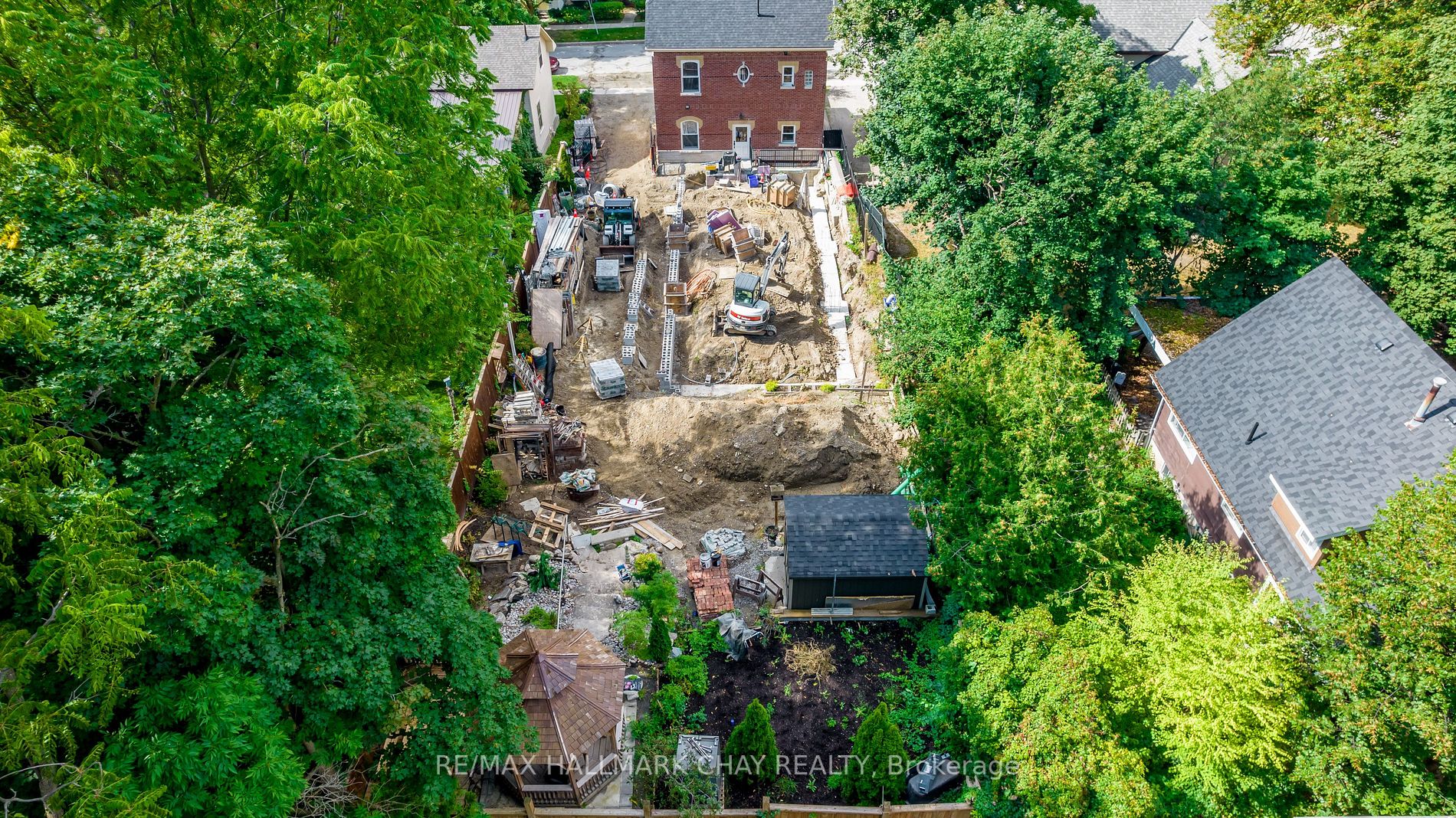 87 Owen St