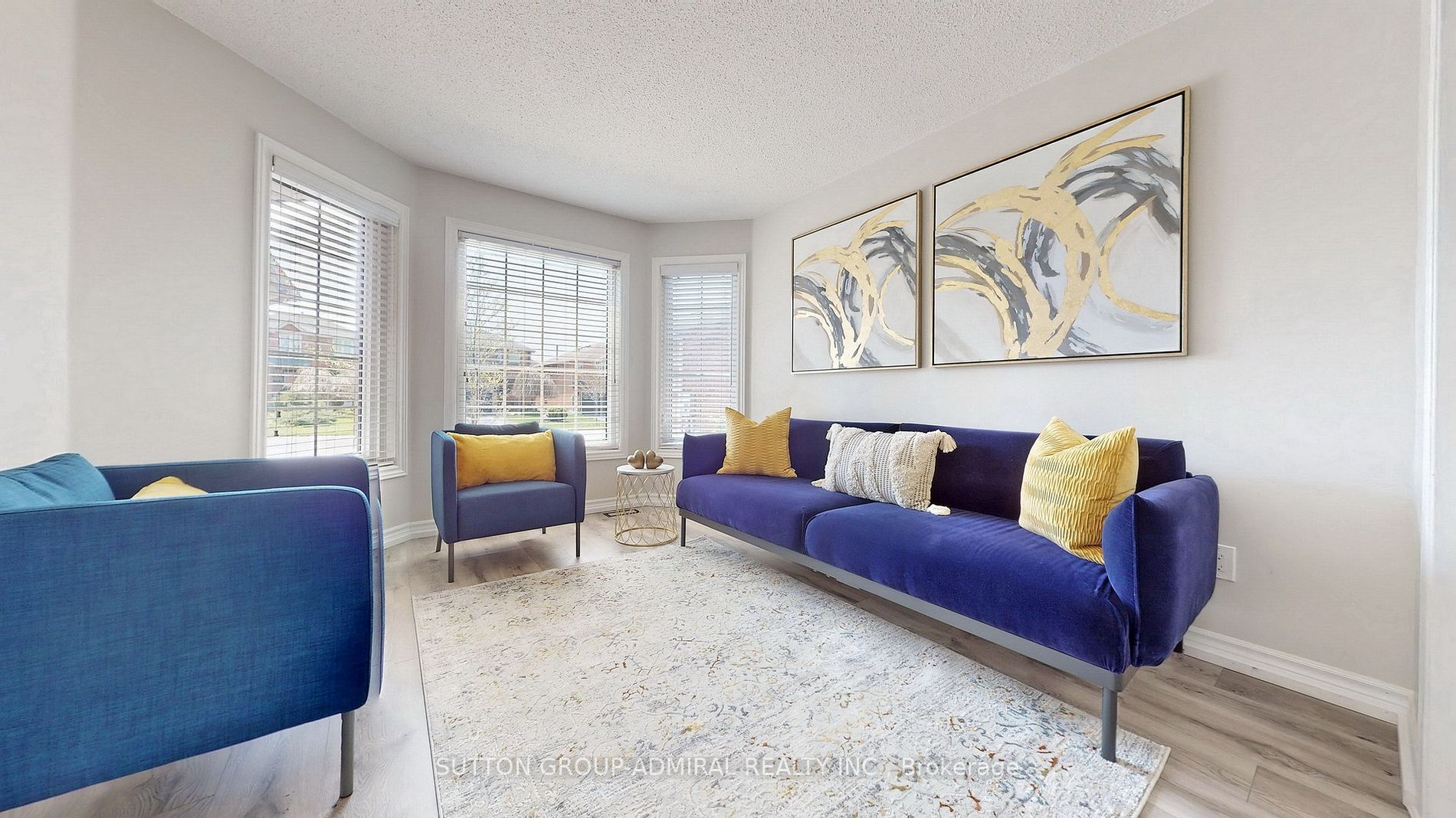 60 Taylor Dr