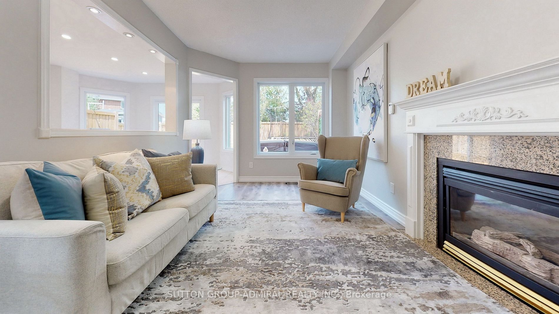 60 Taylor Dr