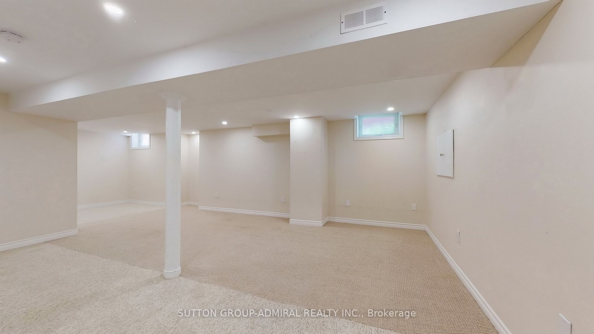 60 Taylor Dr