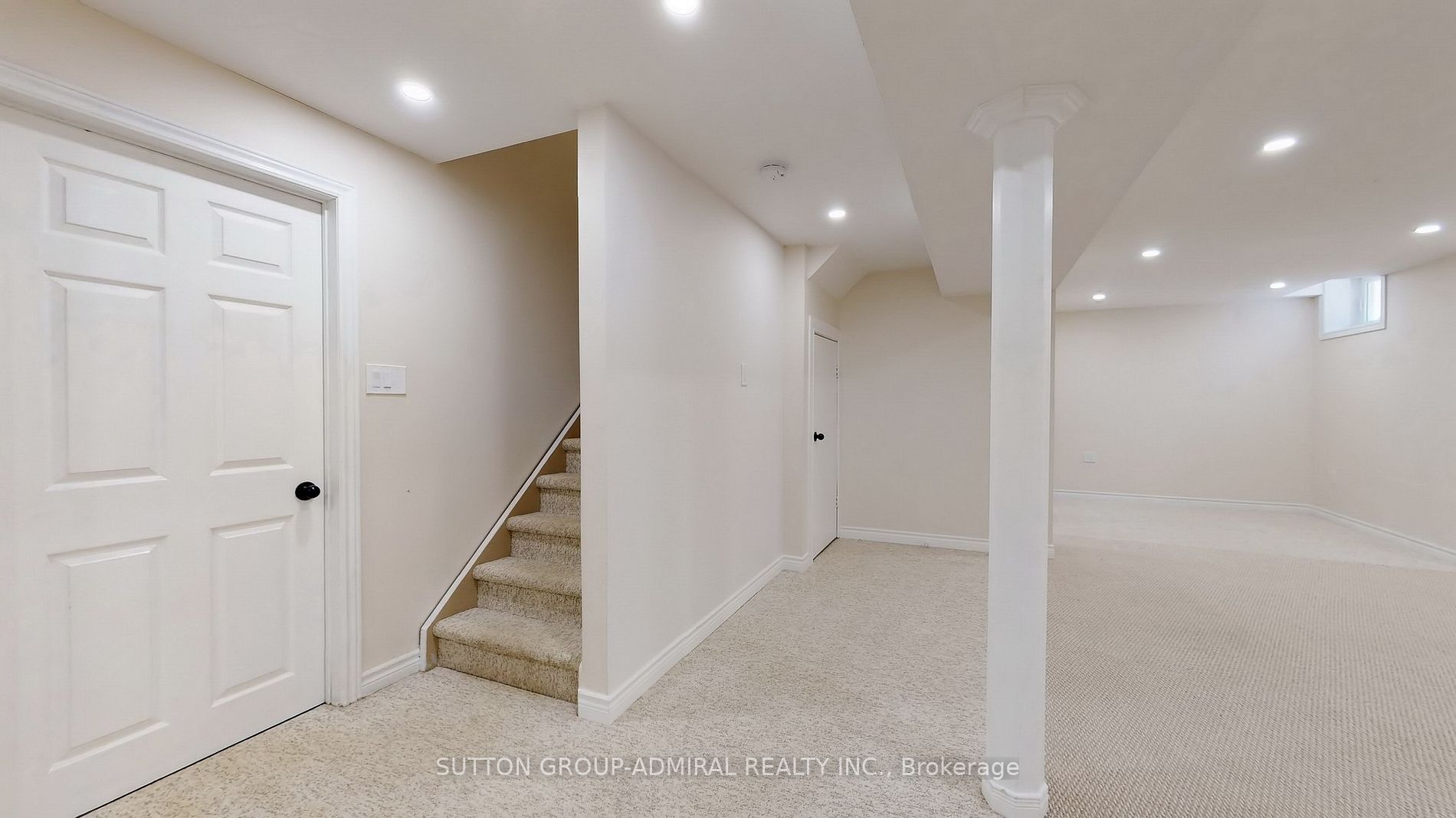 60 Taylor Dr