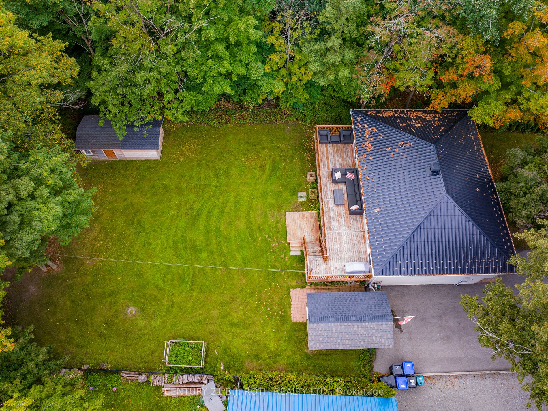 229 Moonstone Rd E