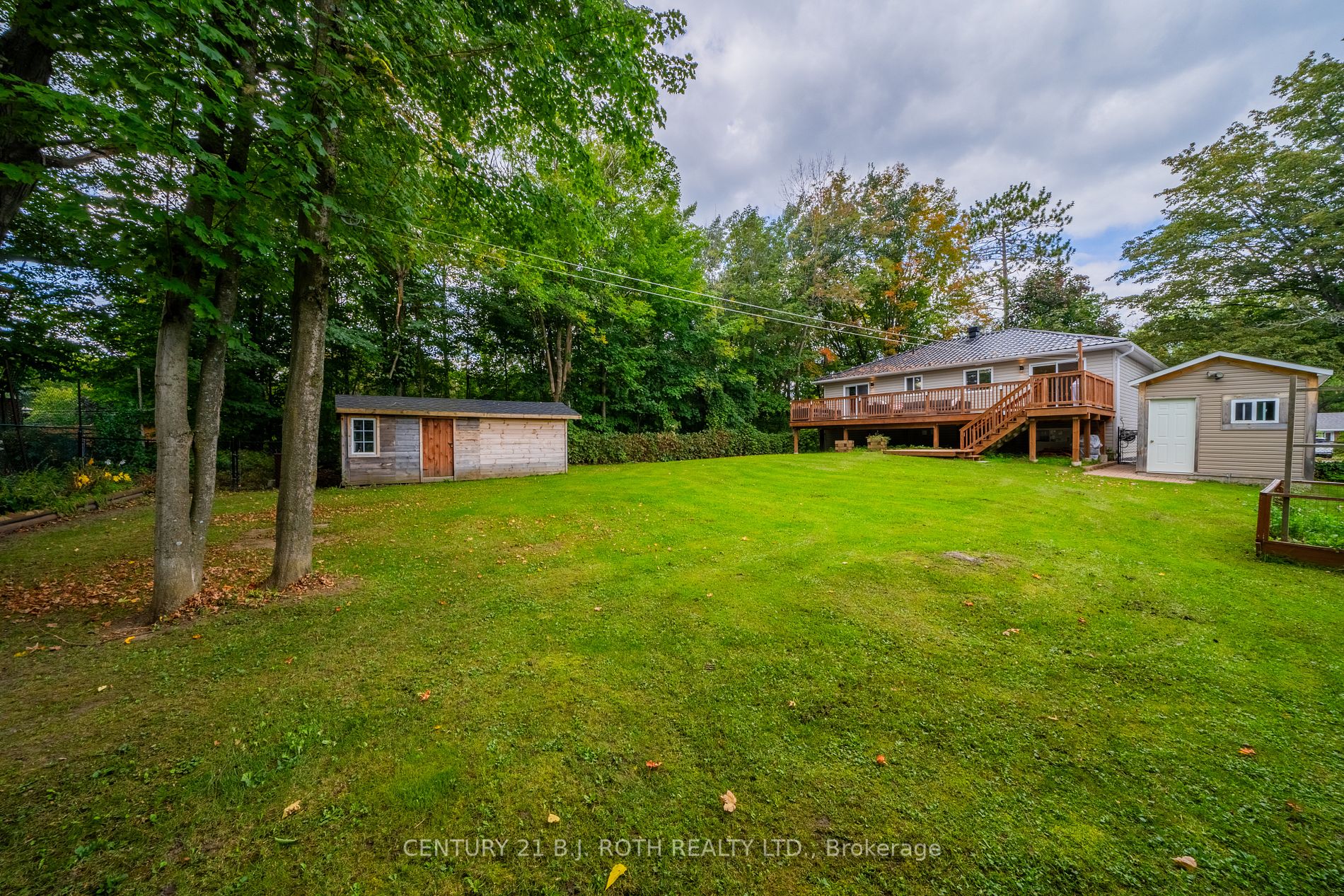 229 Moonstone Rd E