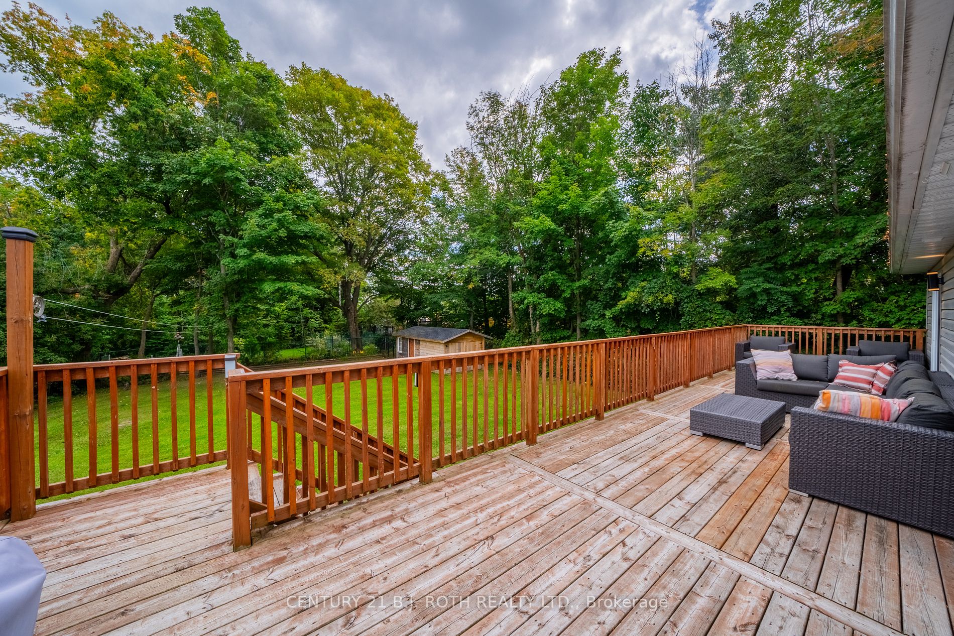 229 Moonstone Rd E
