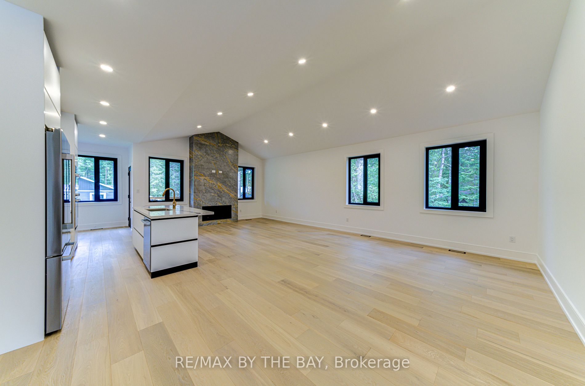 15 53rd Street S