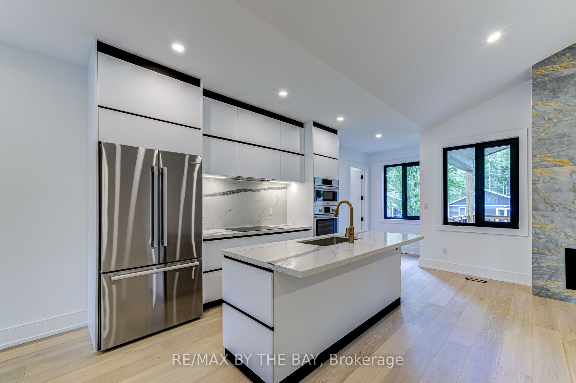 15 53rd Street S