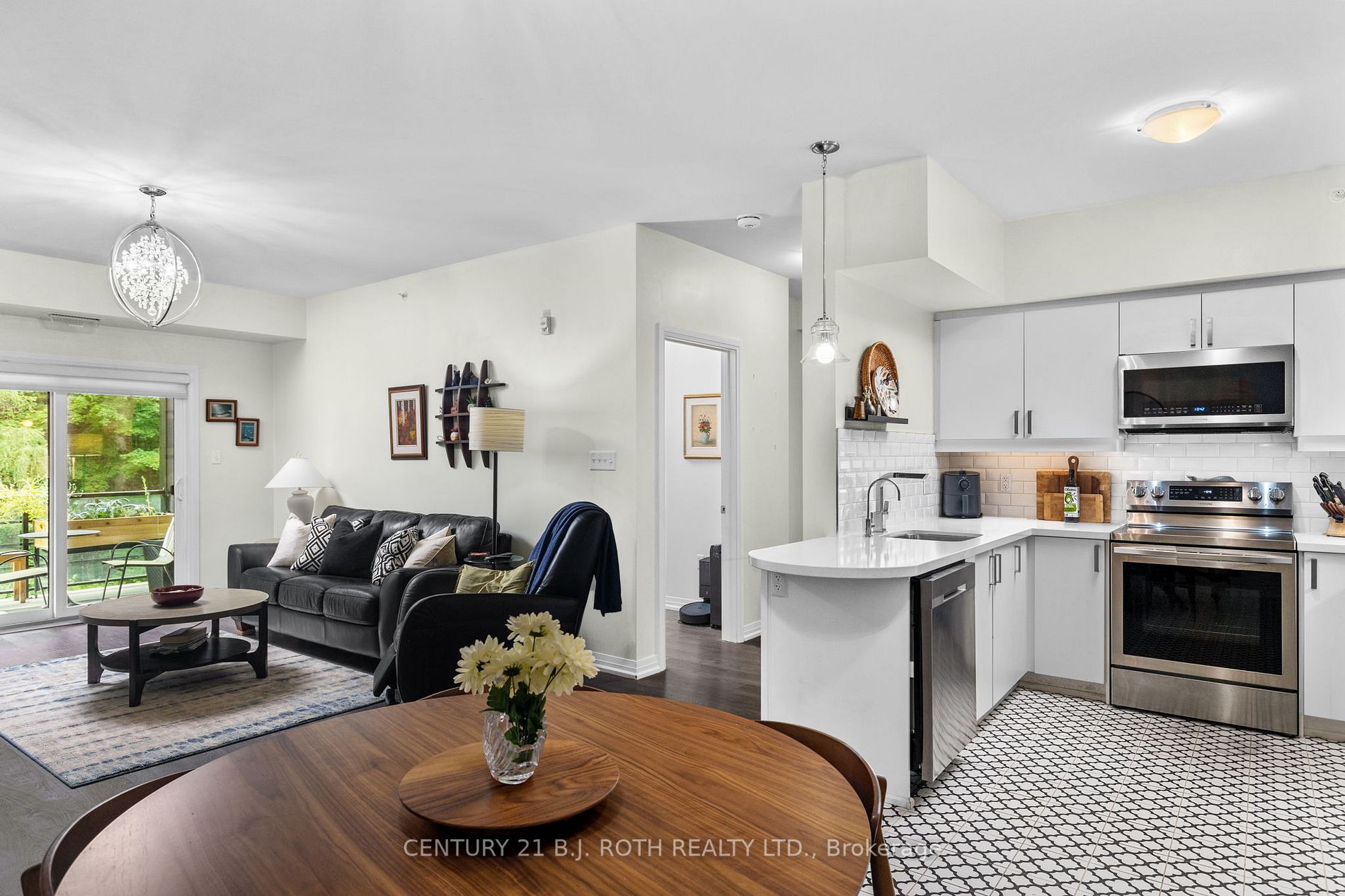 304 Essa Rd, #310