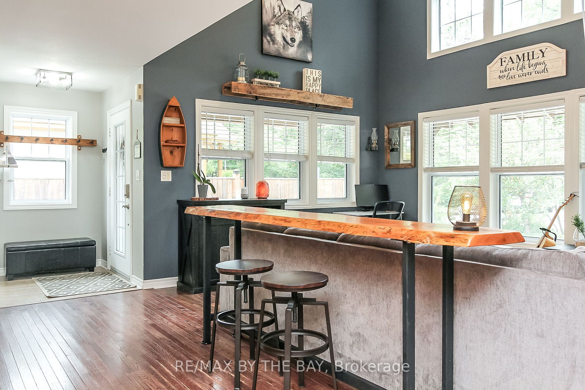 41 Tripp Lane