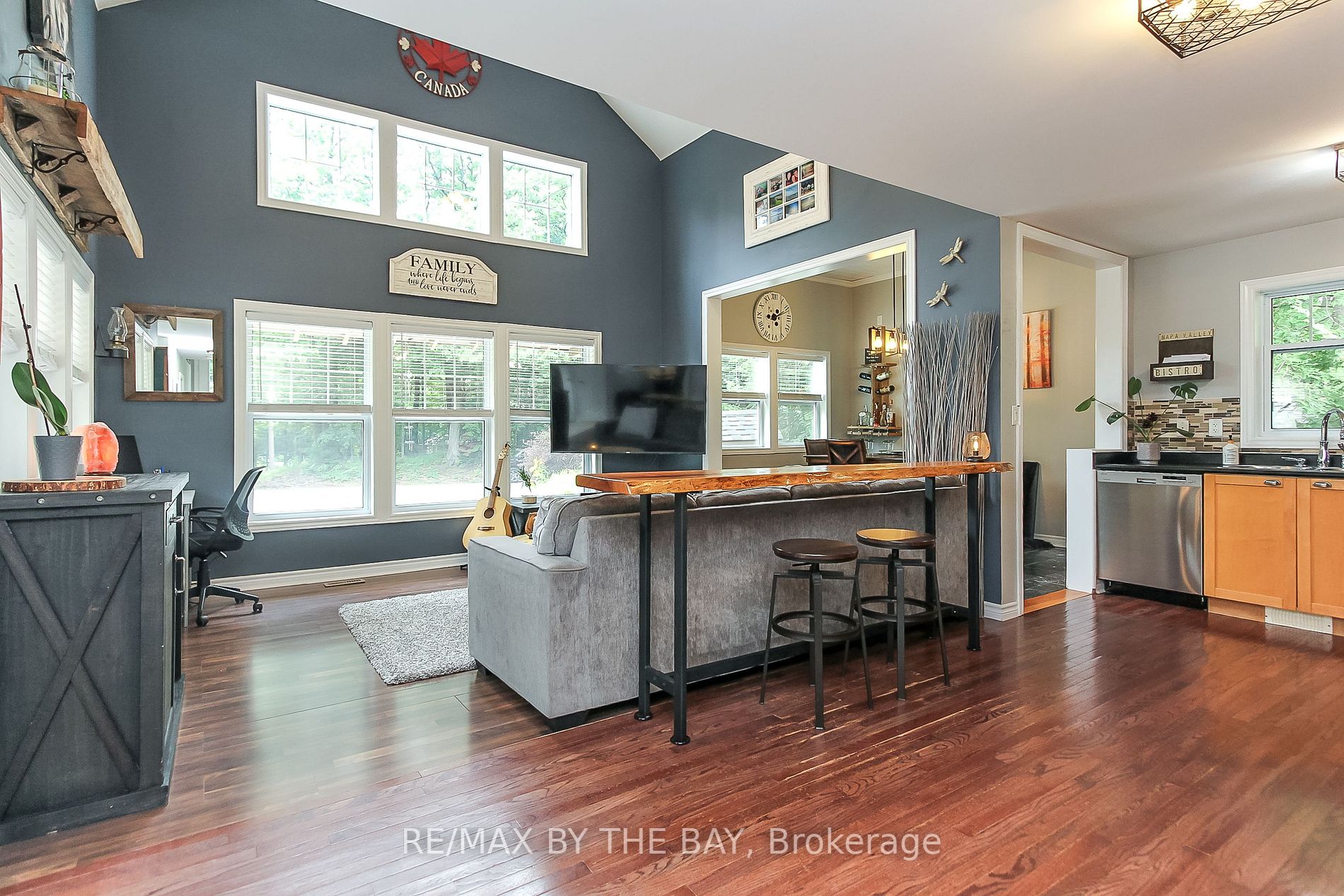41 Tripp Lane