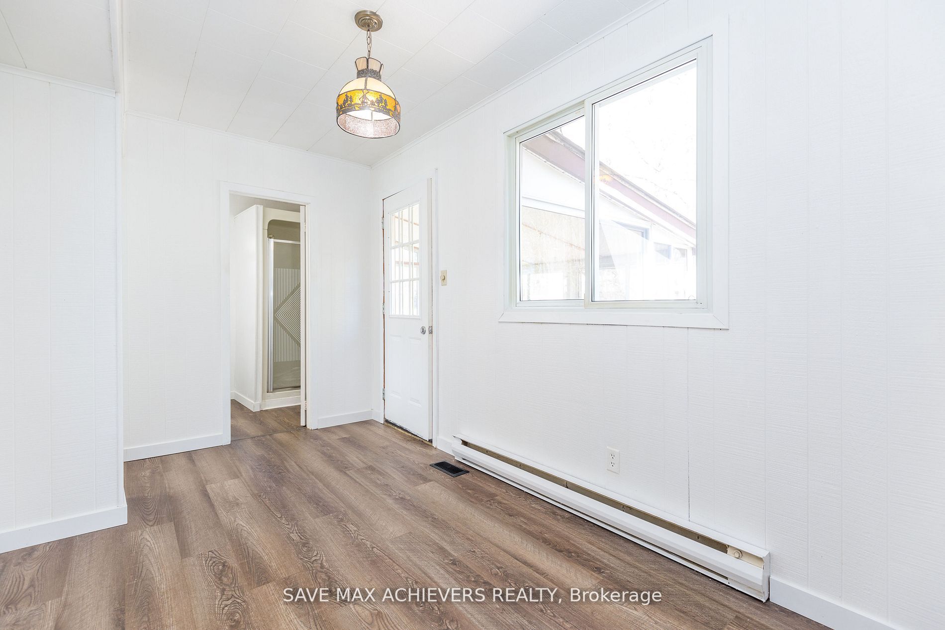 10 Sandra Dr