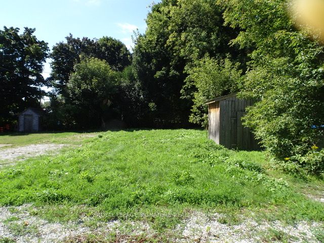 119 Albert St S