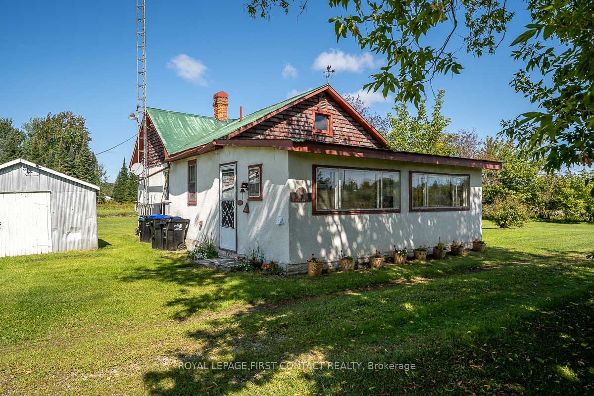 3828 George Johnston Rd
