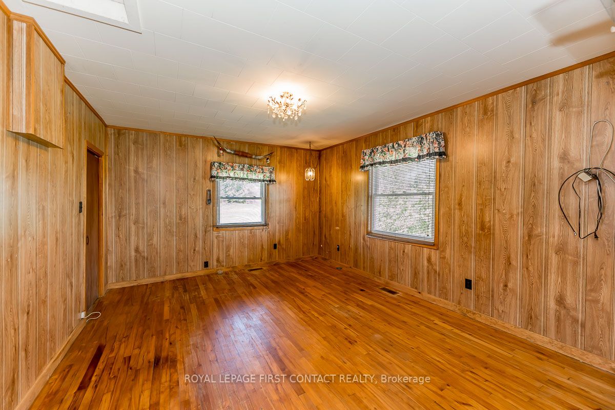 3828 George Johnston Rd