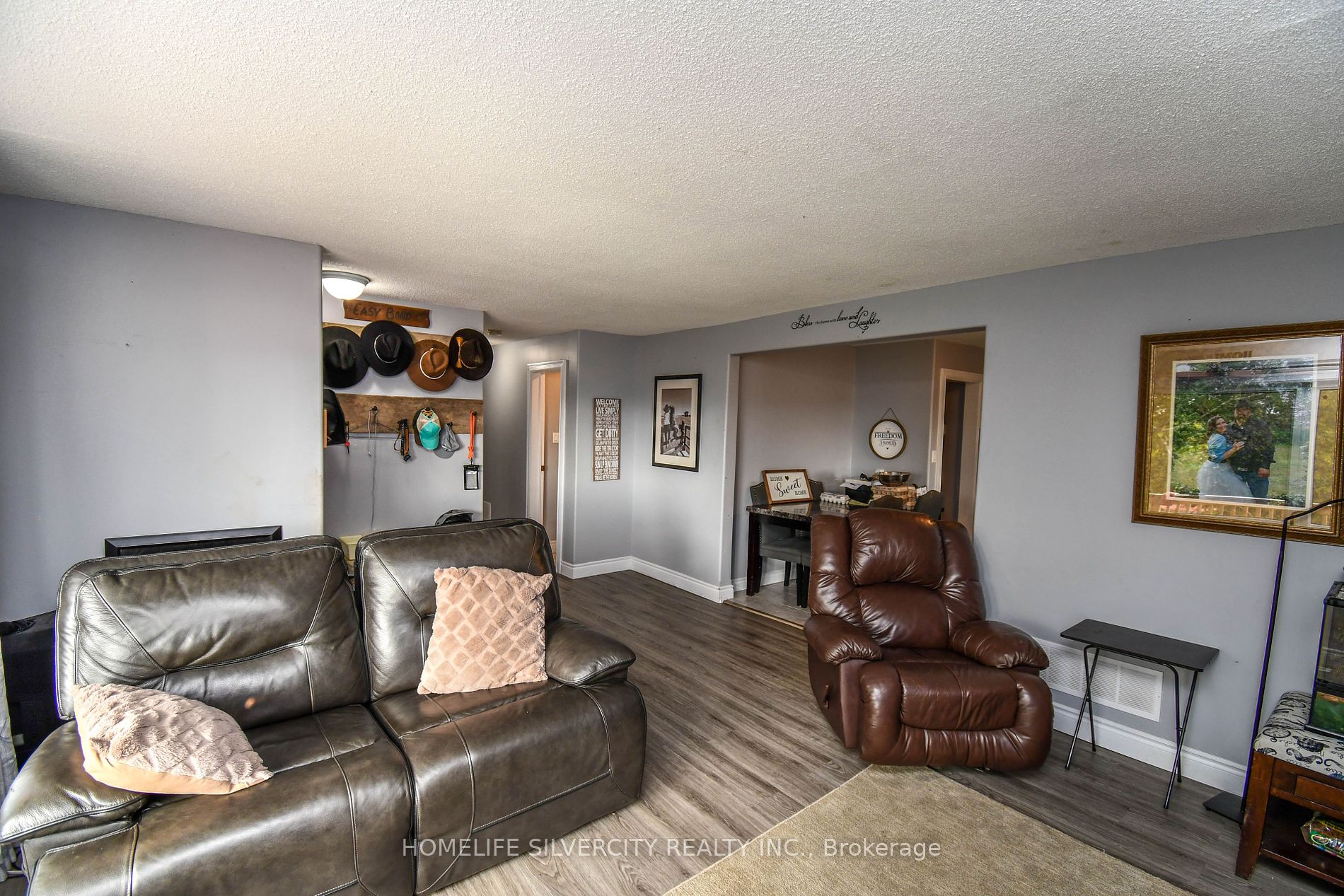 4498 Sunnidale Con 2 Road