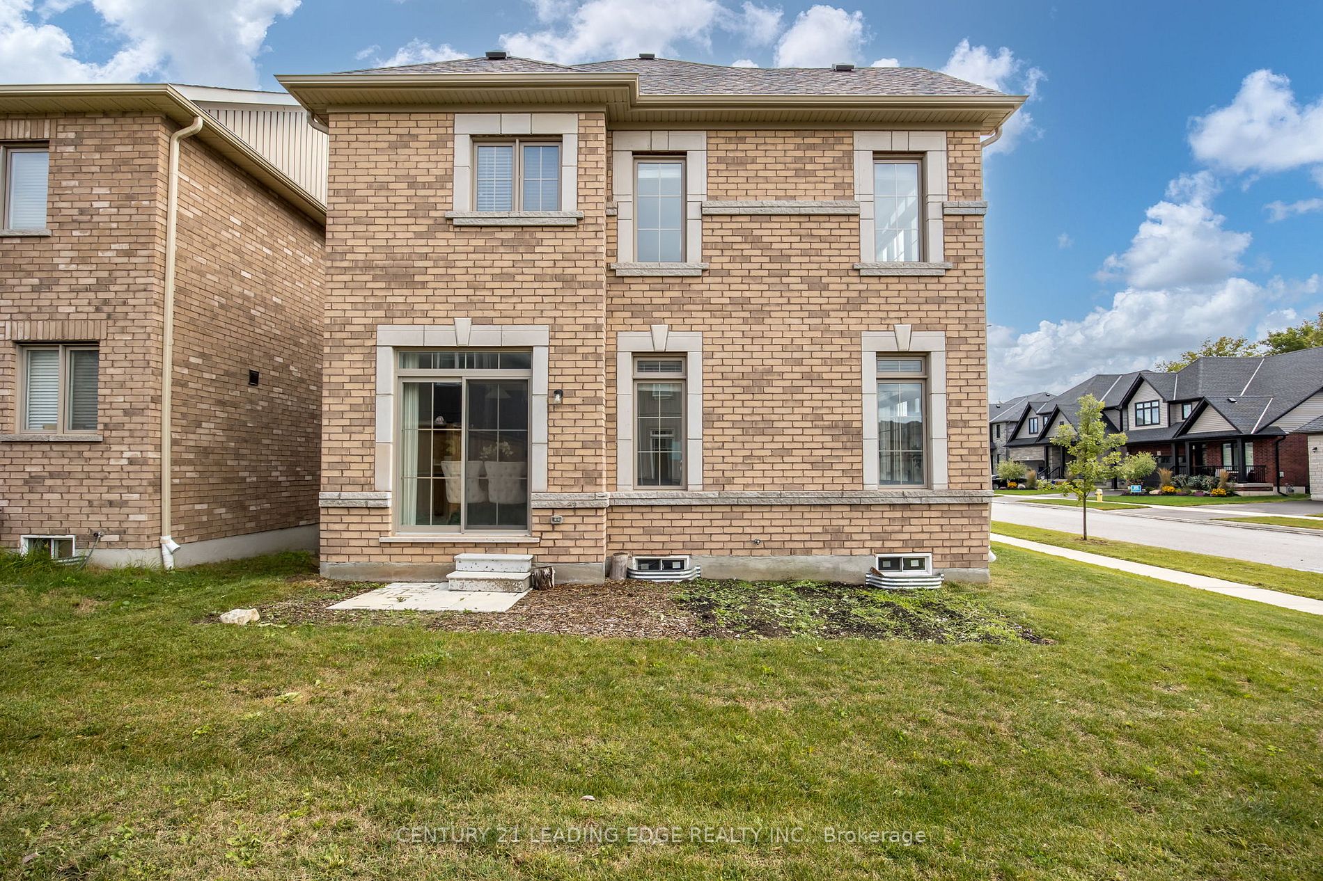 71 KIRBY Avenue