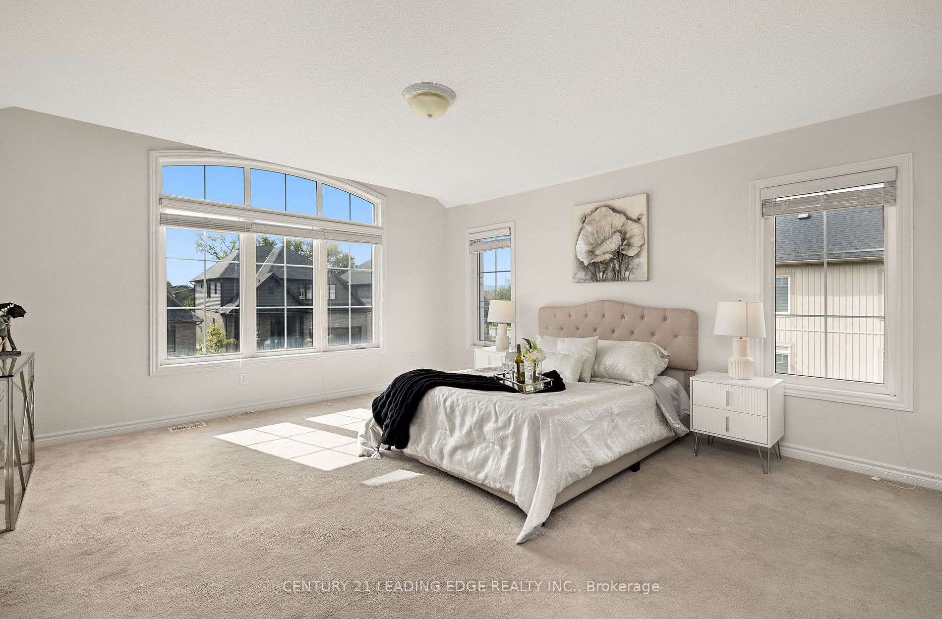 71 KIRBY Avenue