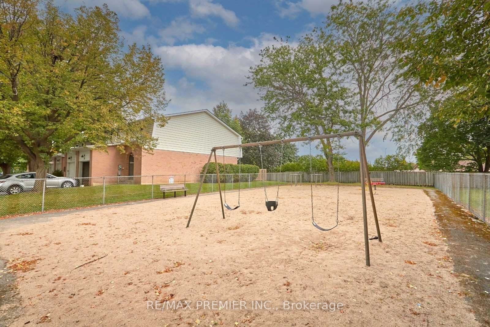 2 Bernick Dr, #23