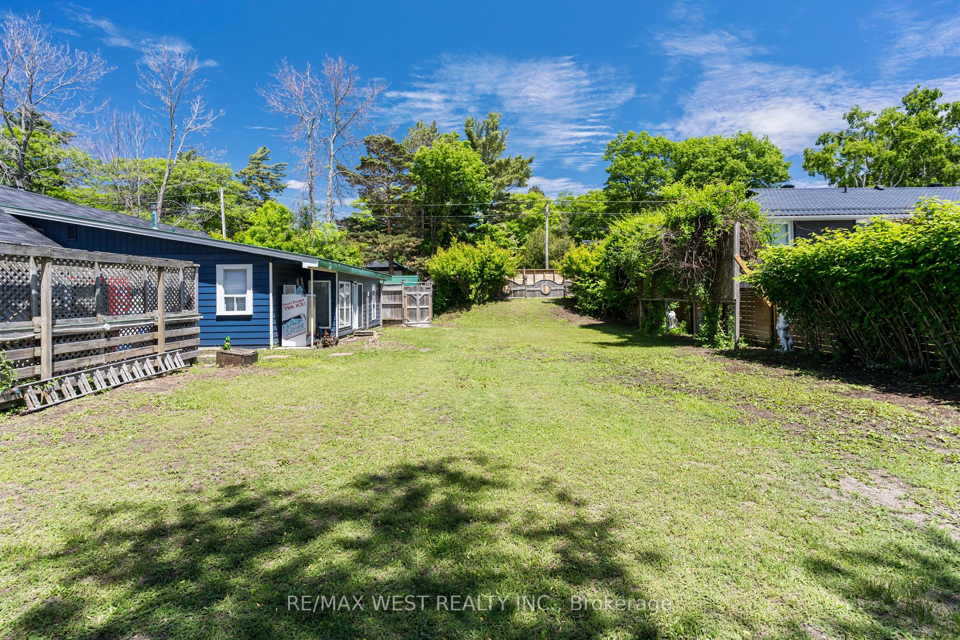 396 Balm Beach Rd W