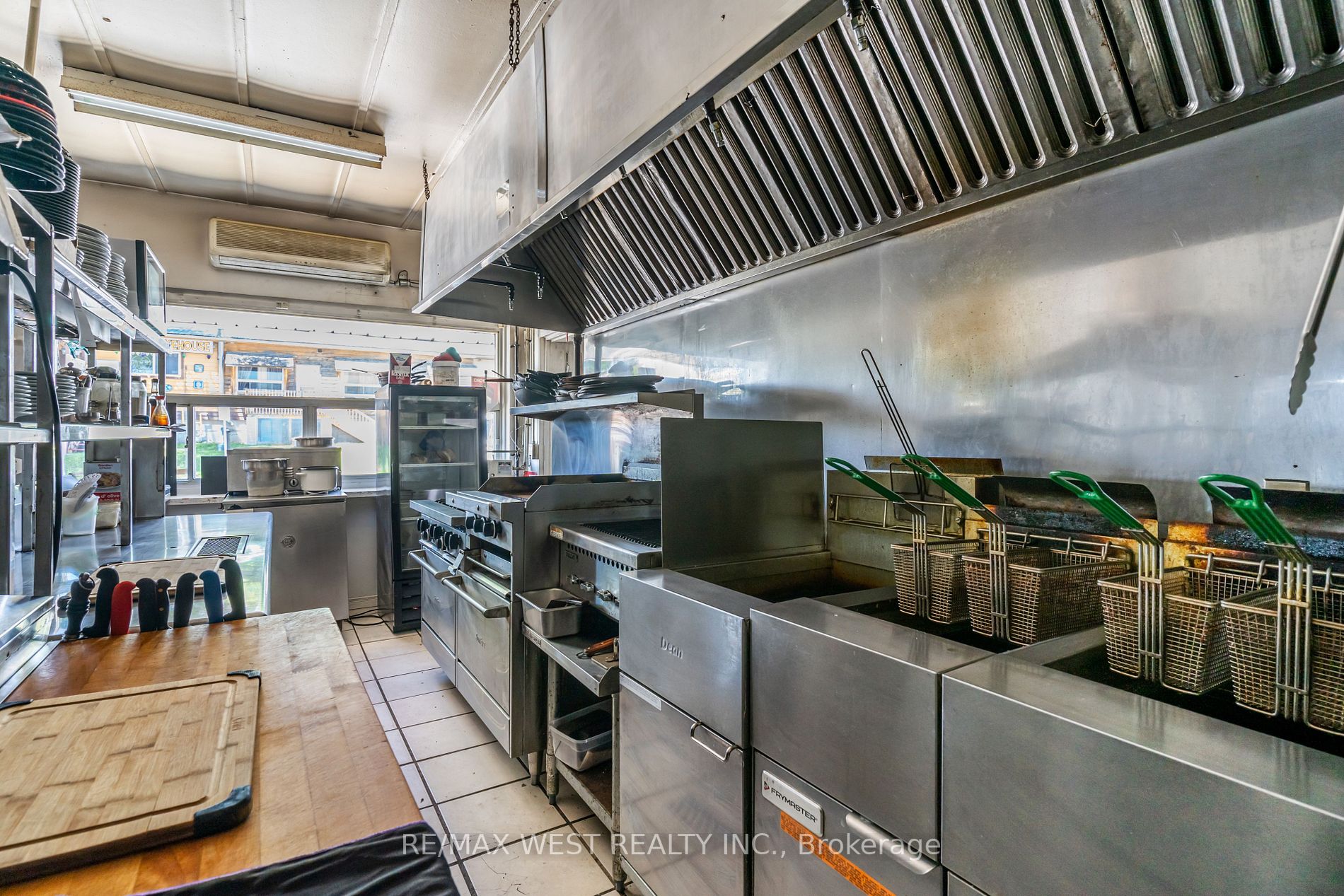 396 Balm Beach Rd W