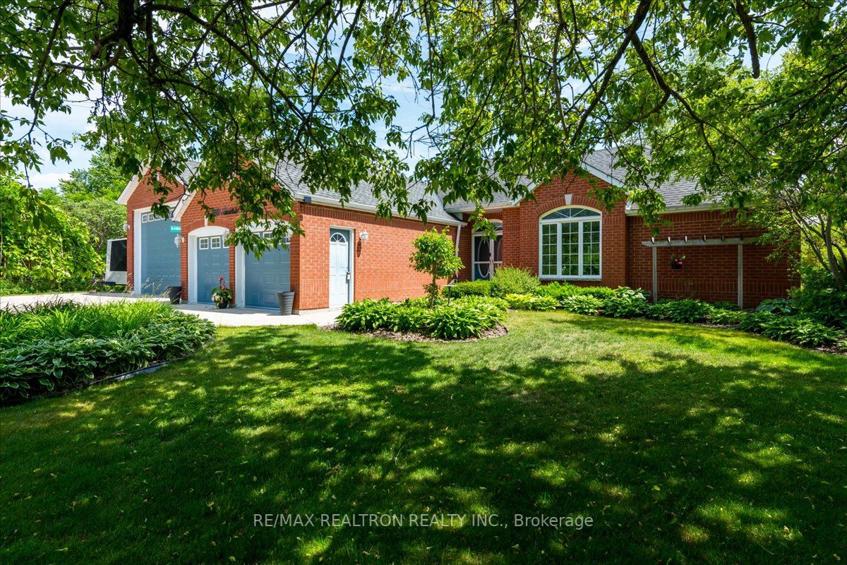 2403 Sunnidale Rd
