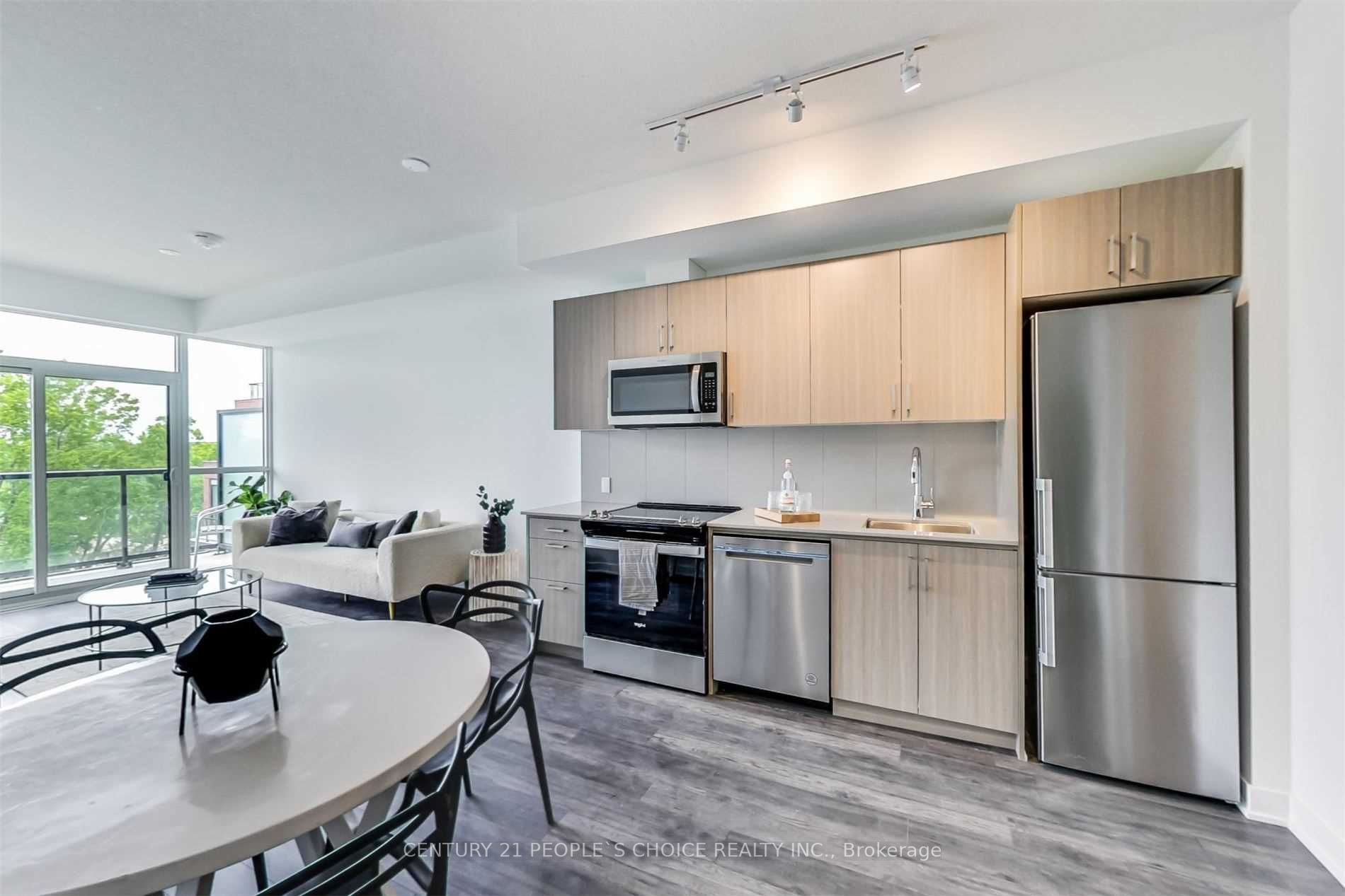 681 Yonge St, #528