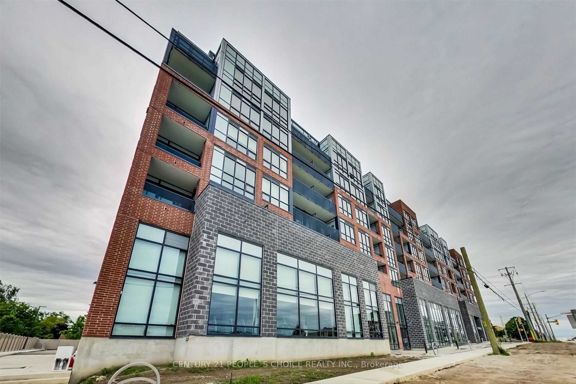 681 Yonge St, #528