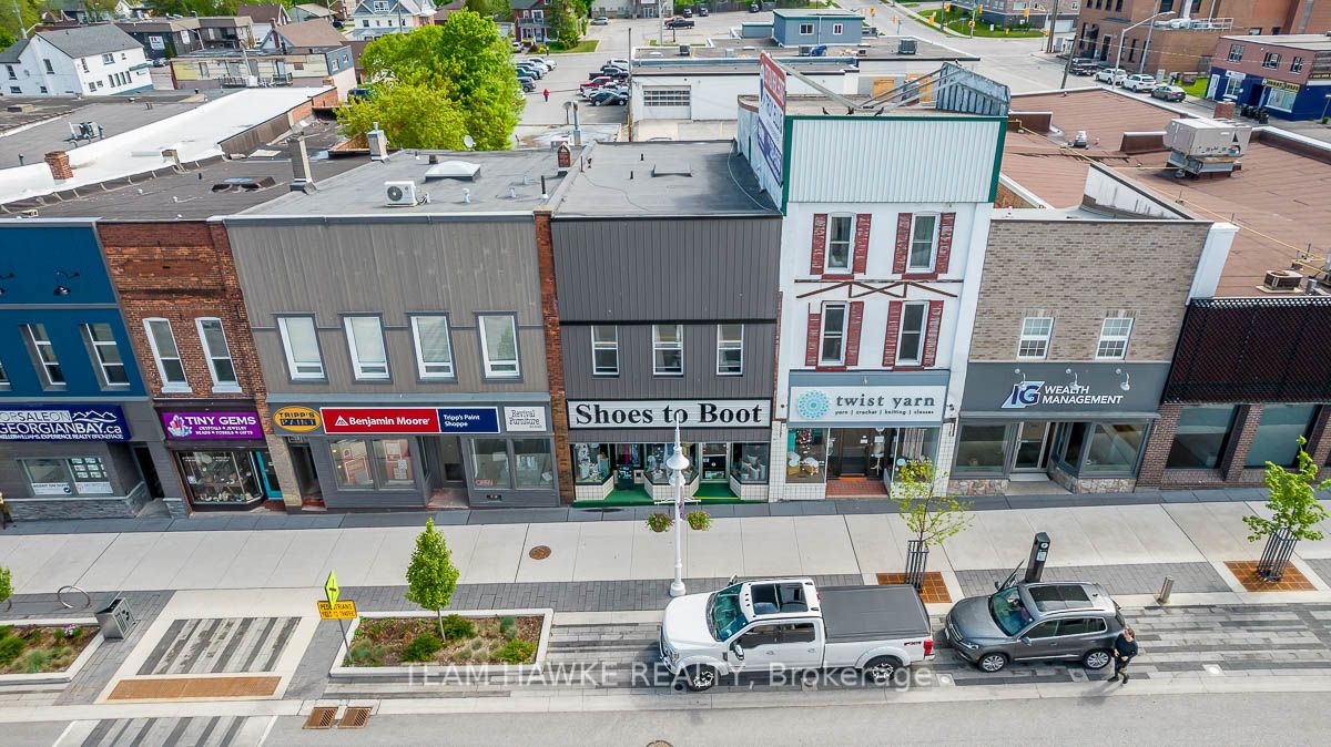 261 King St