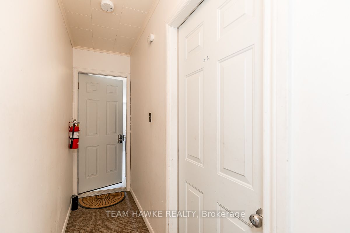 261 King St