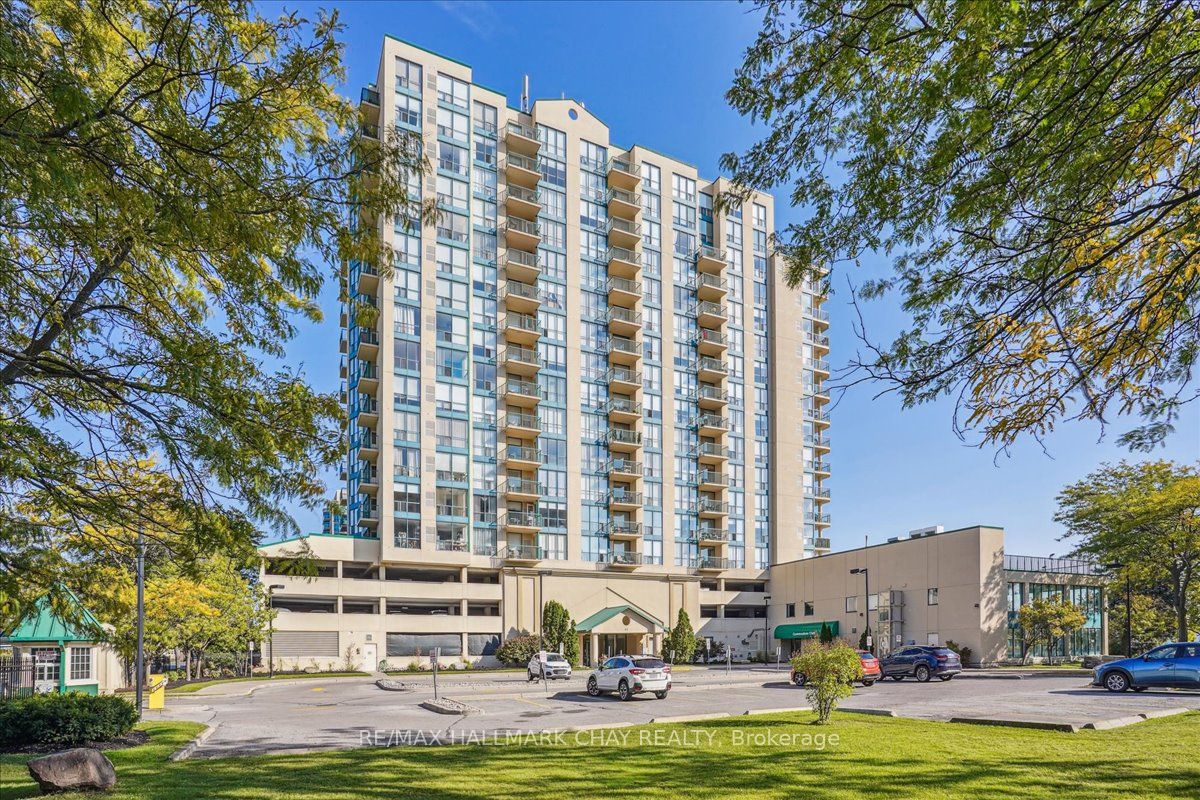 65 Ellen St, #211