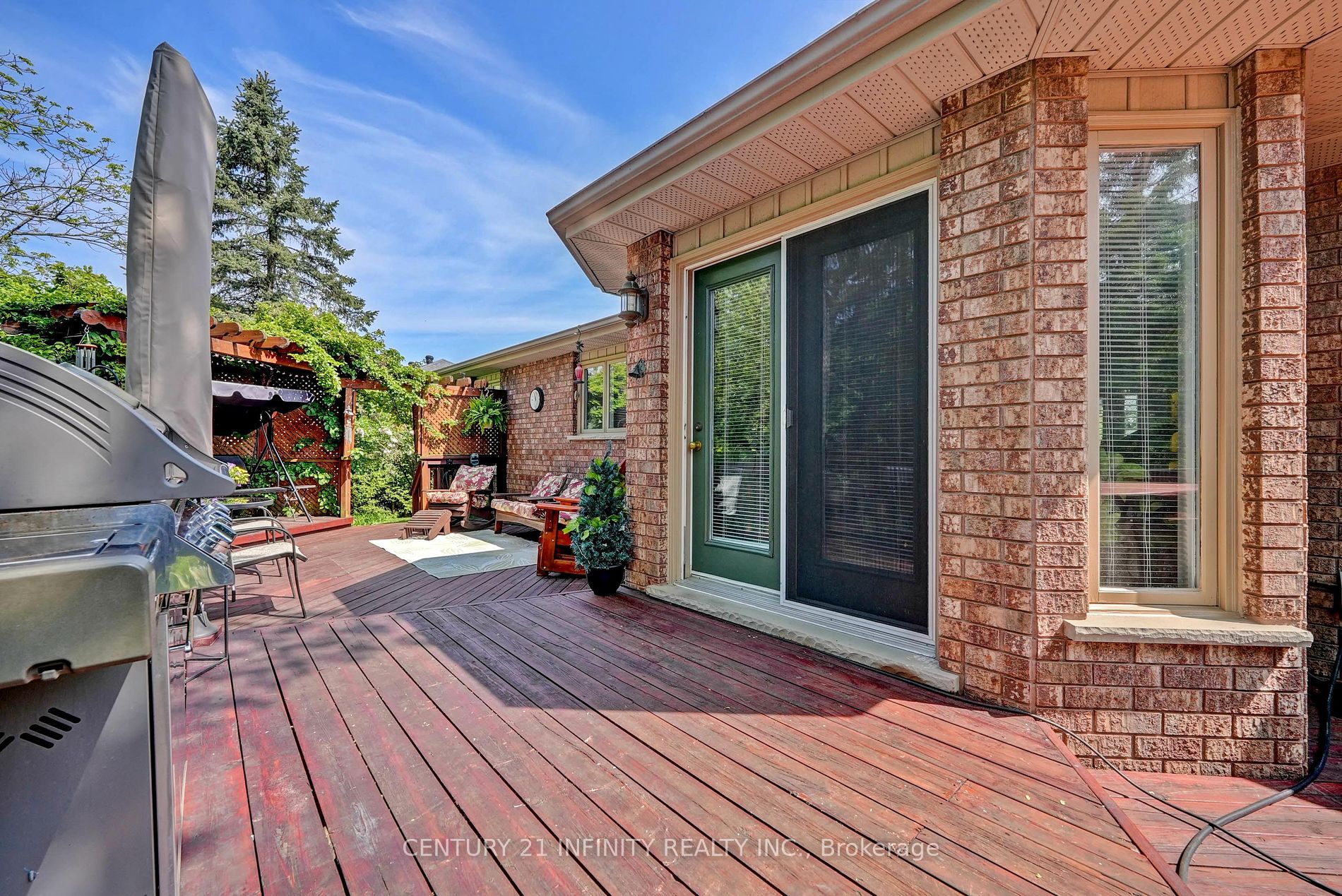 32 Priest Ave
