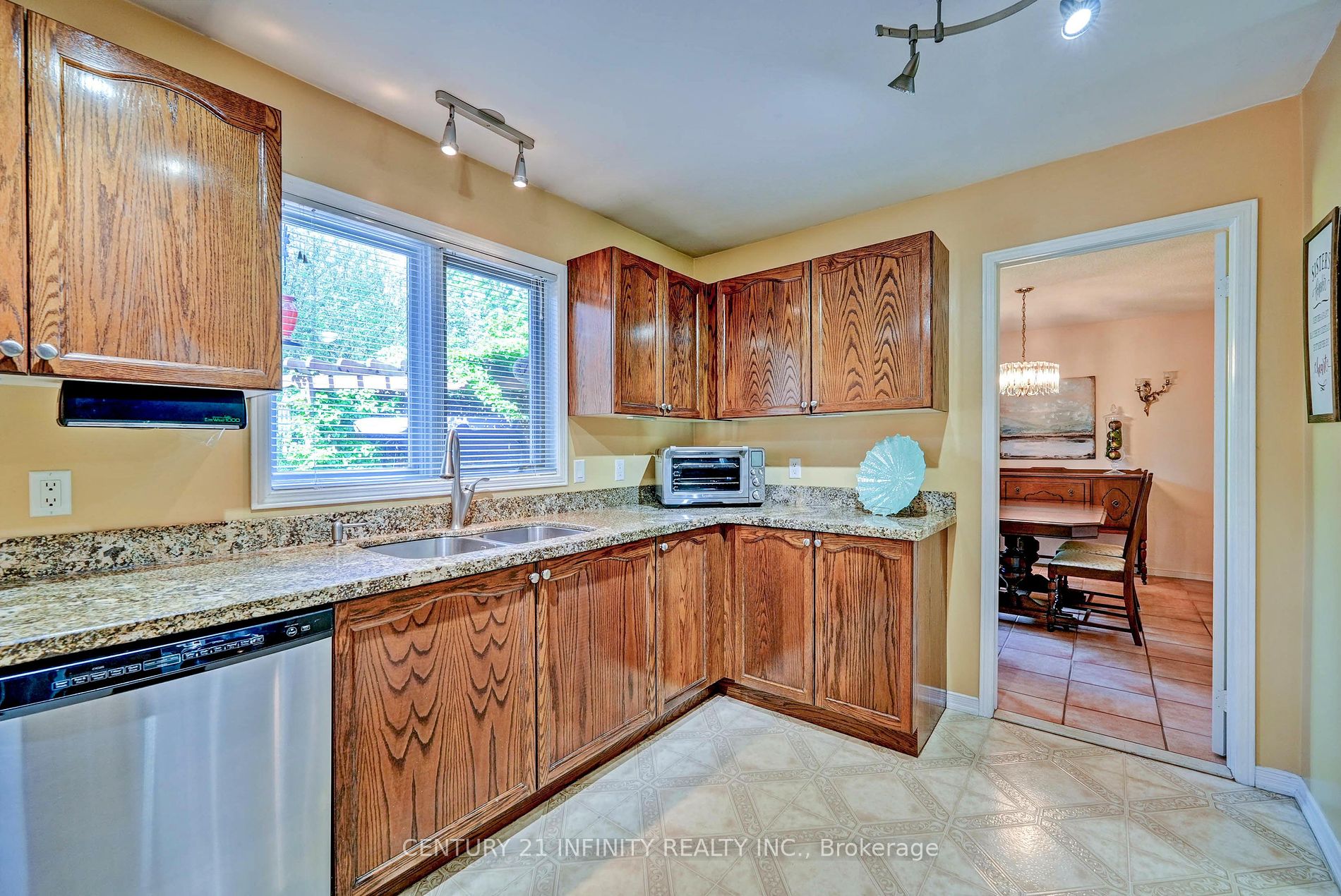 32 Priest Ave