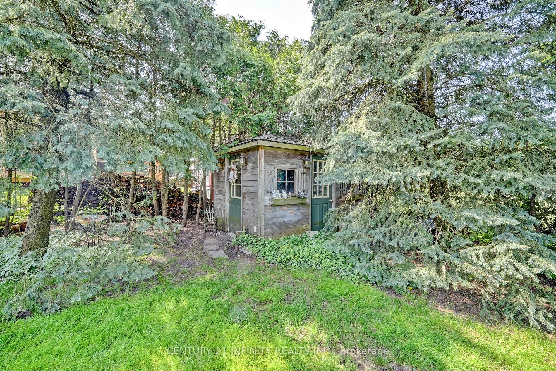 32 Priest Ave