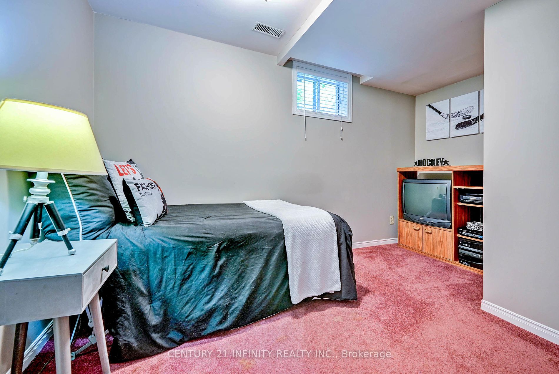 32 Priest Ave