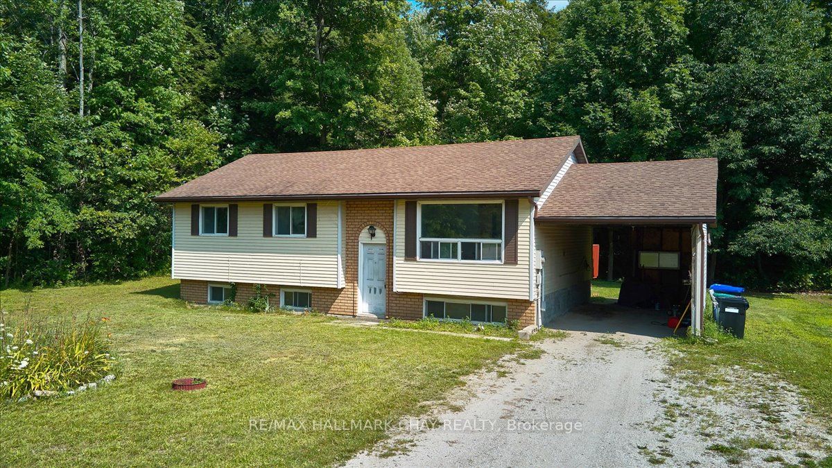 9555 Provincial Hwy 11