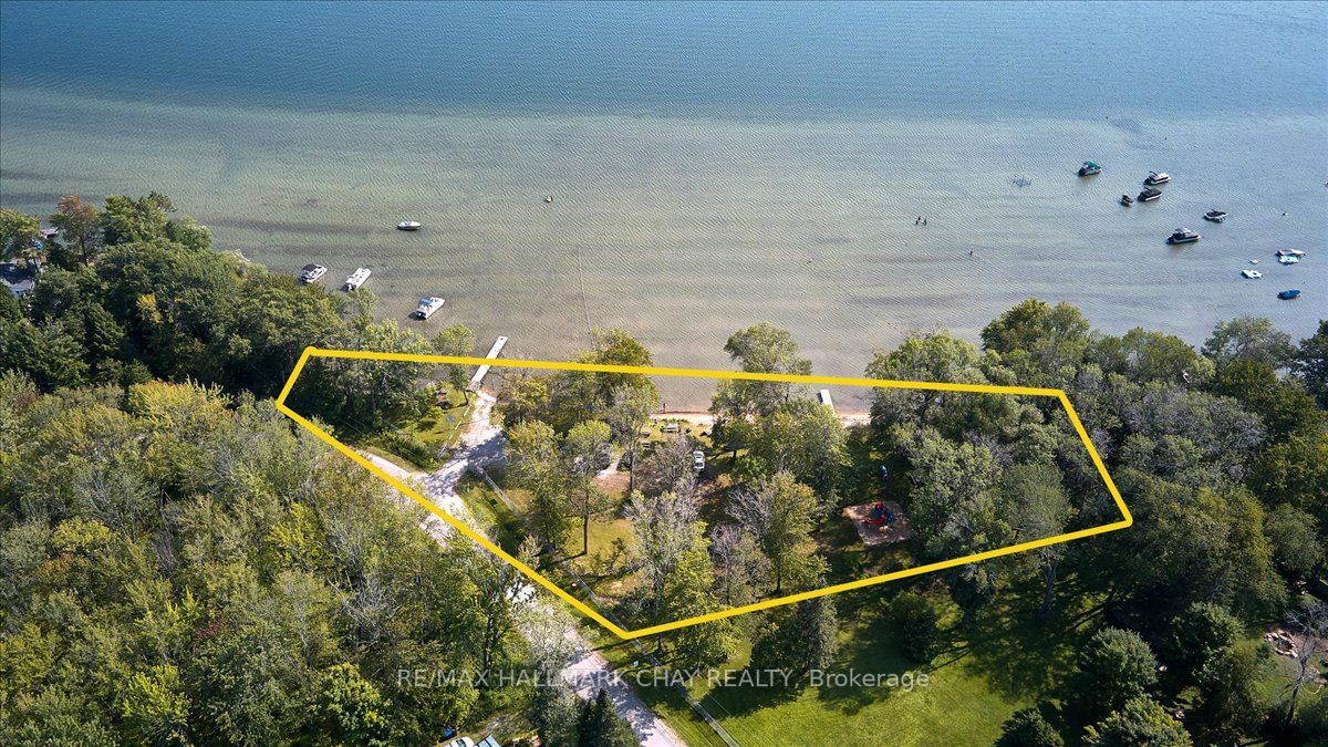 9555 Provincial Hwy 11