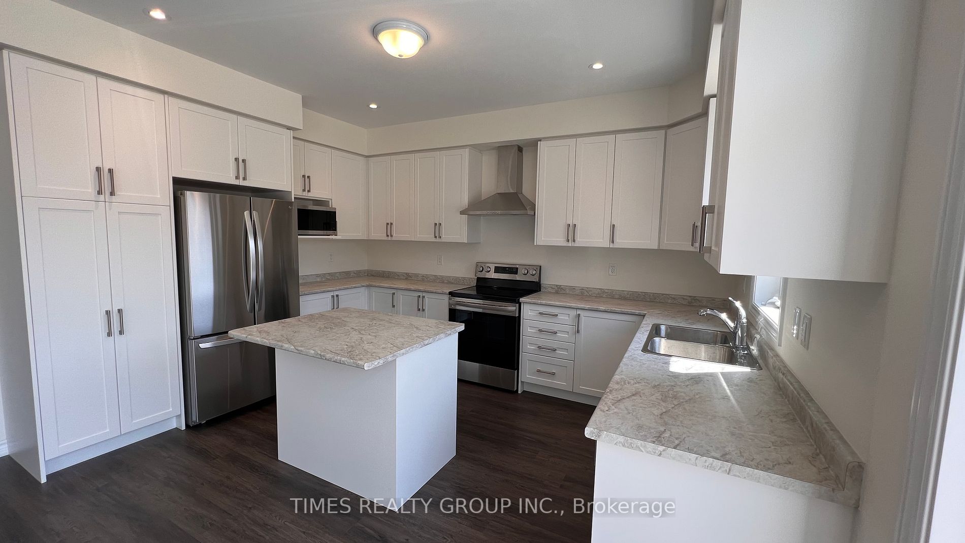42 Sanford Circ