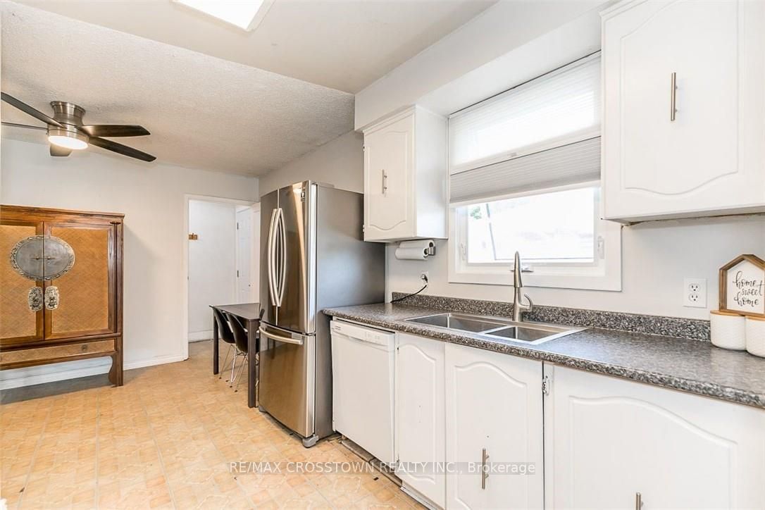 15 Braniff Crt