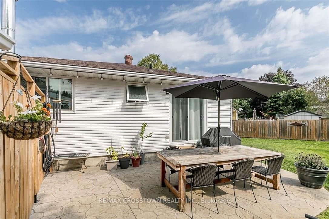 15 Braniff Crt