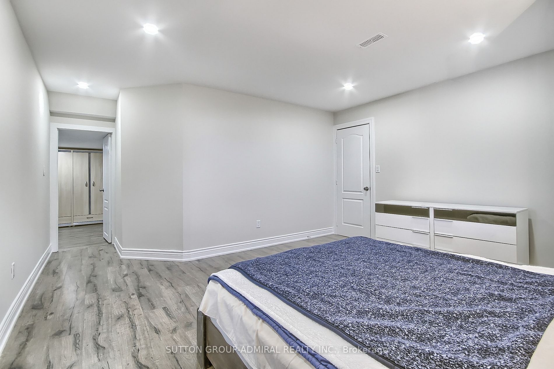 159 Muirfield Dr