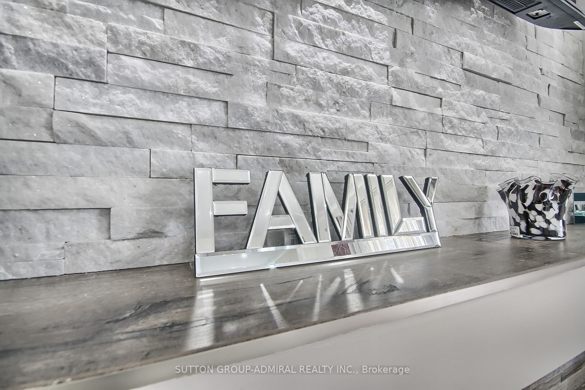 159 Muirfield Dr
