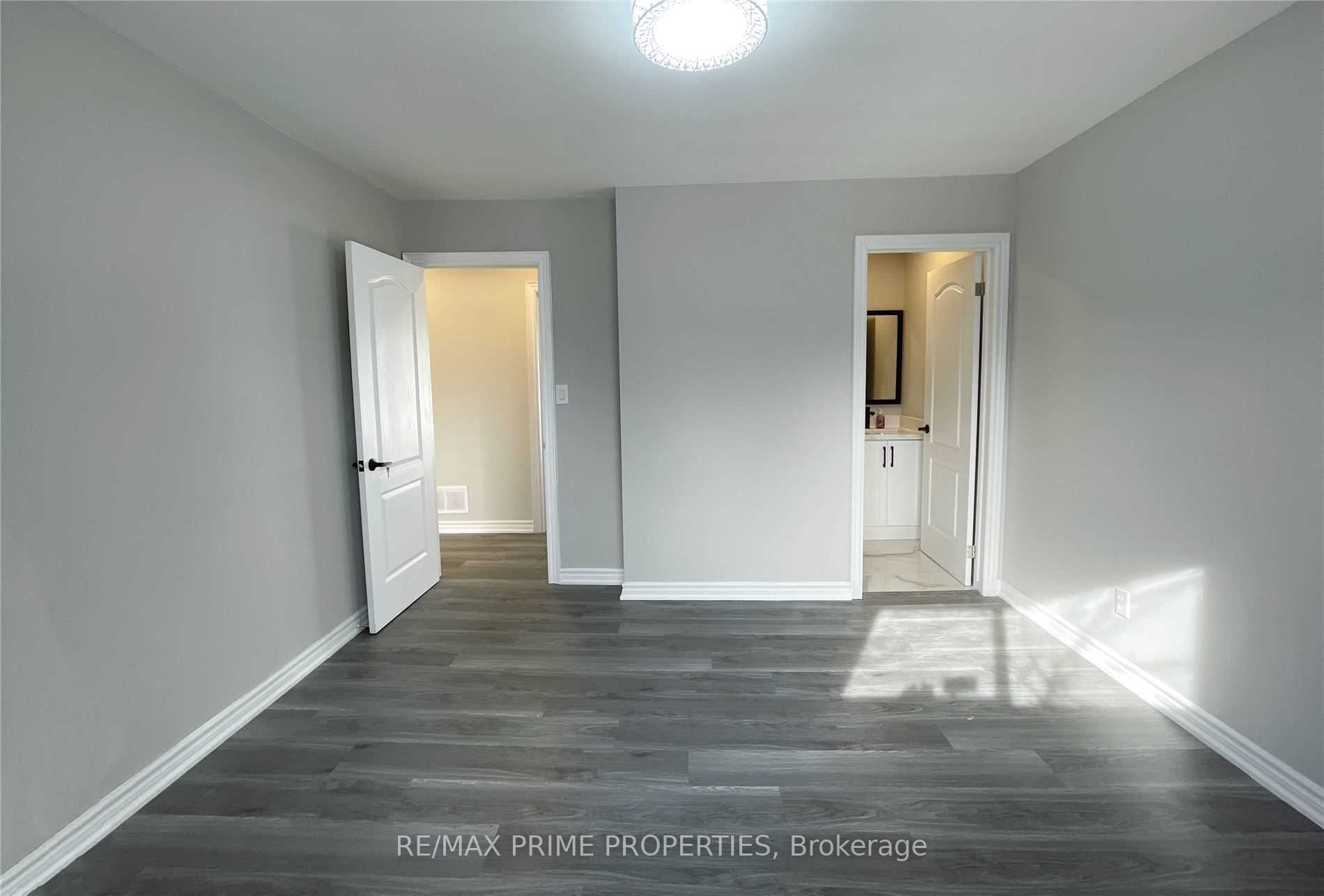 691 Glen Cres