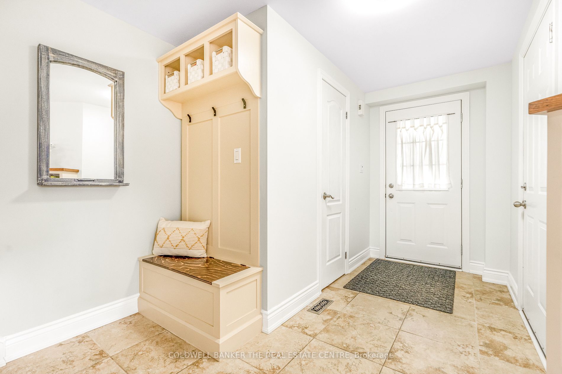 20 Silver Maple Crescent