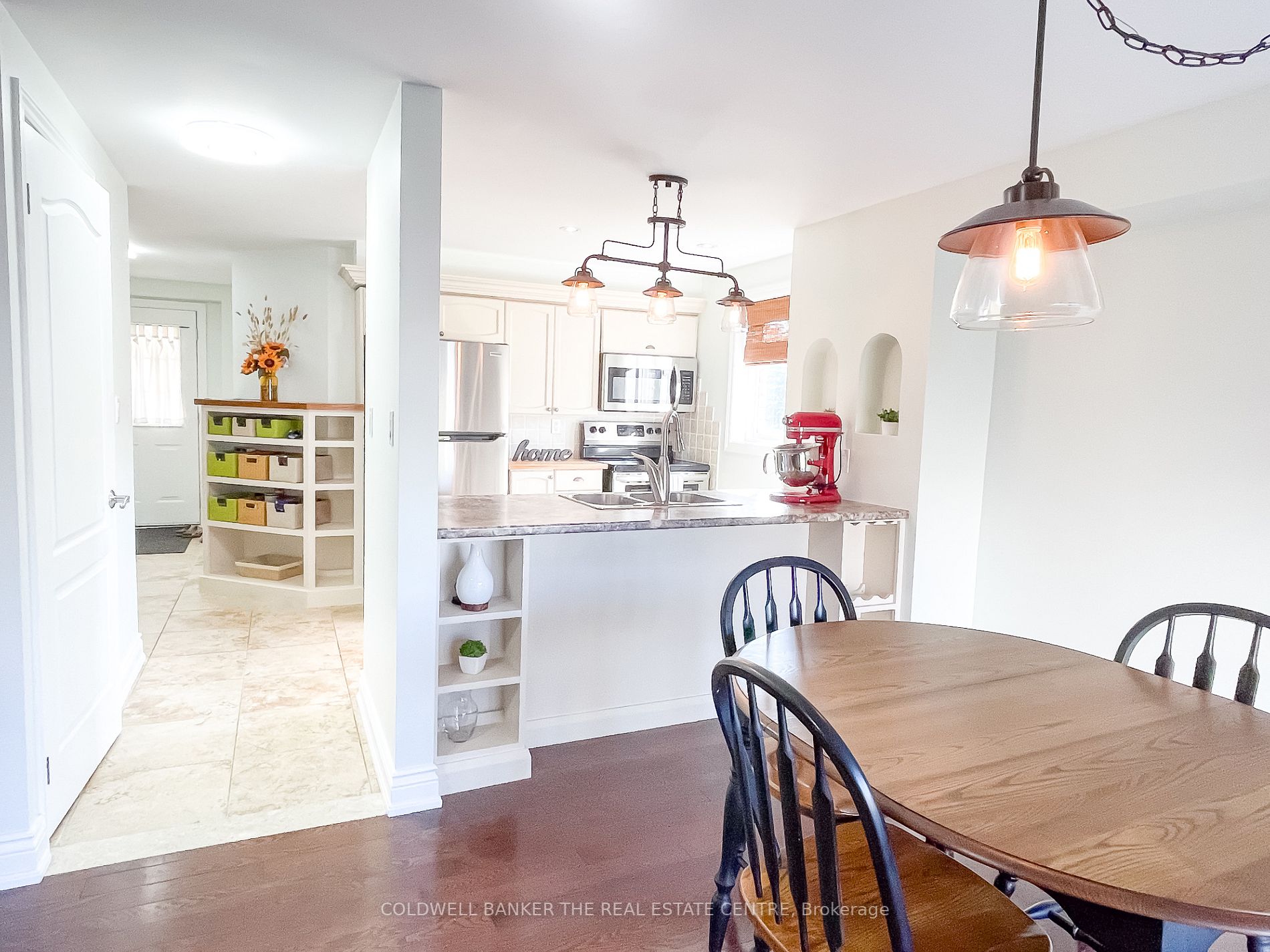 20 Silver Maple Crescent