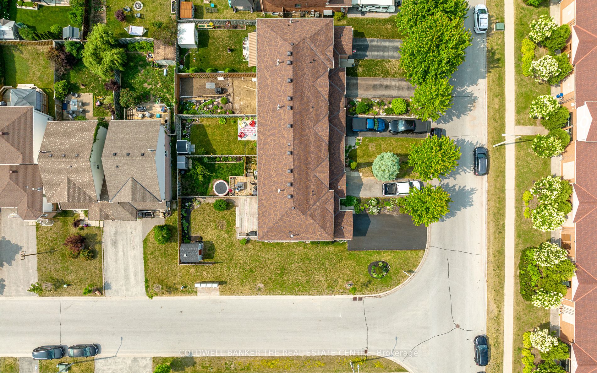 20 Silver Maple Crescent