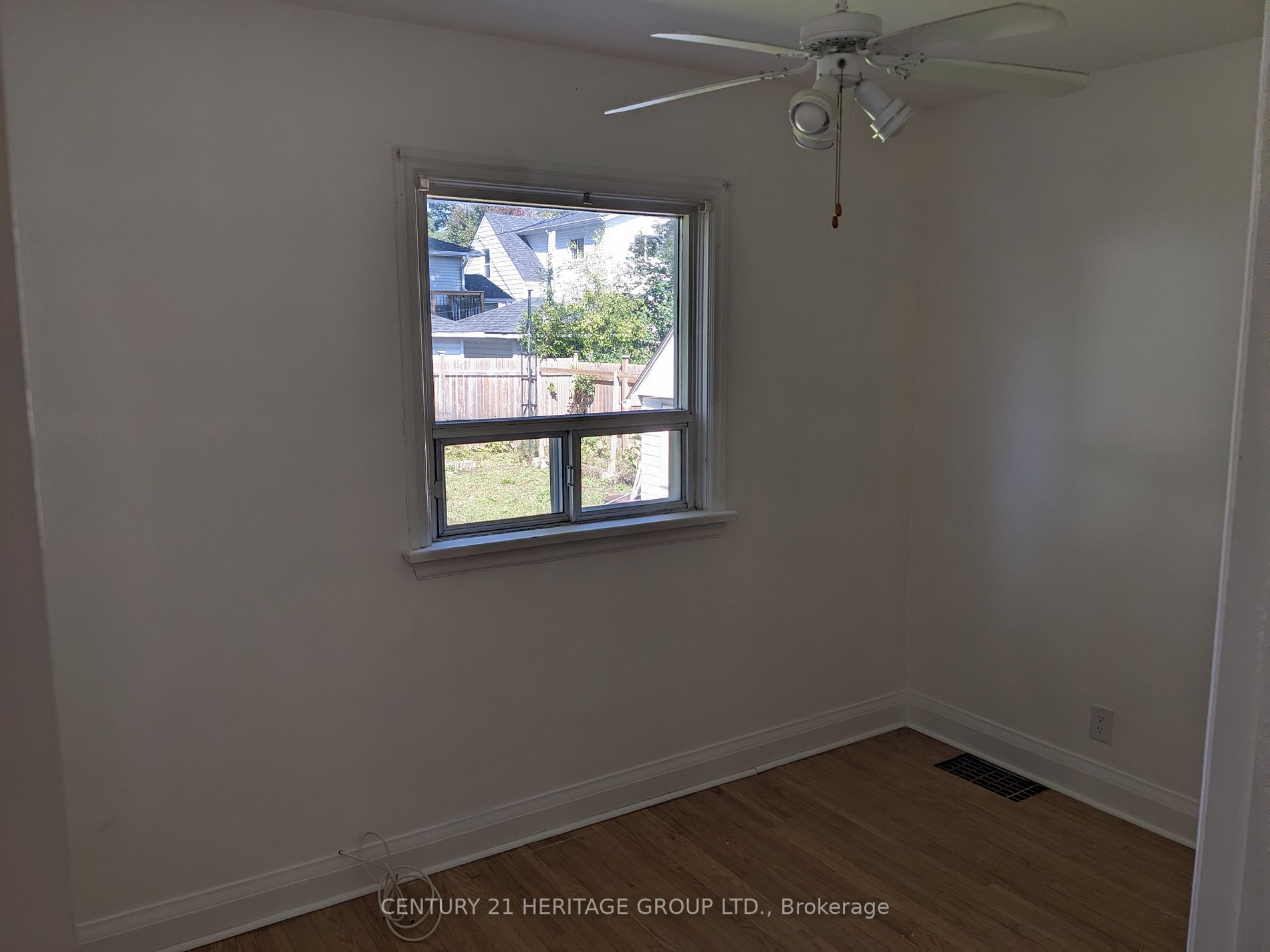 35 Argyle Ave