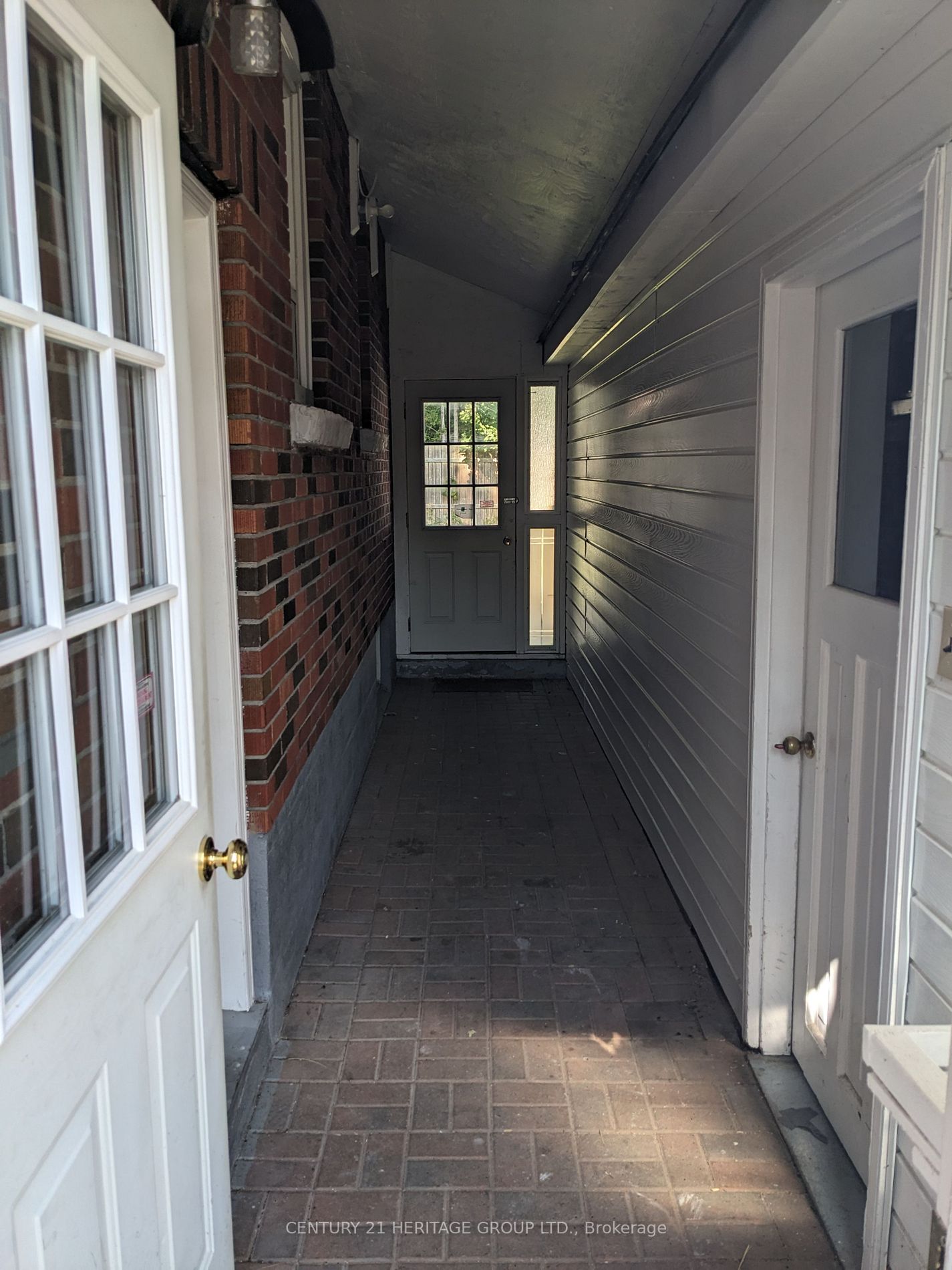 35 Argyle Ave
