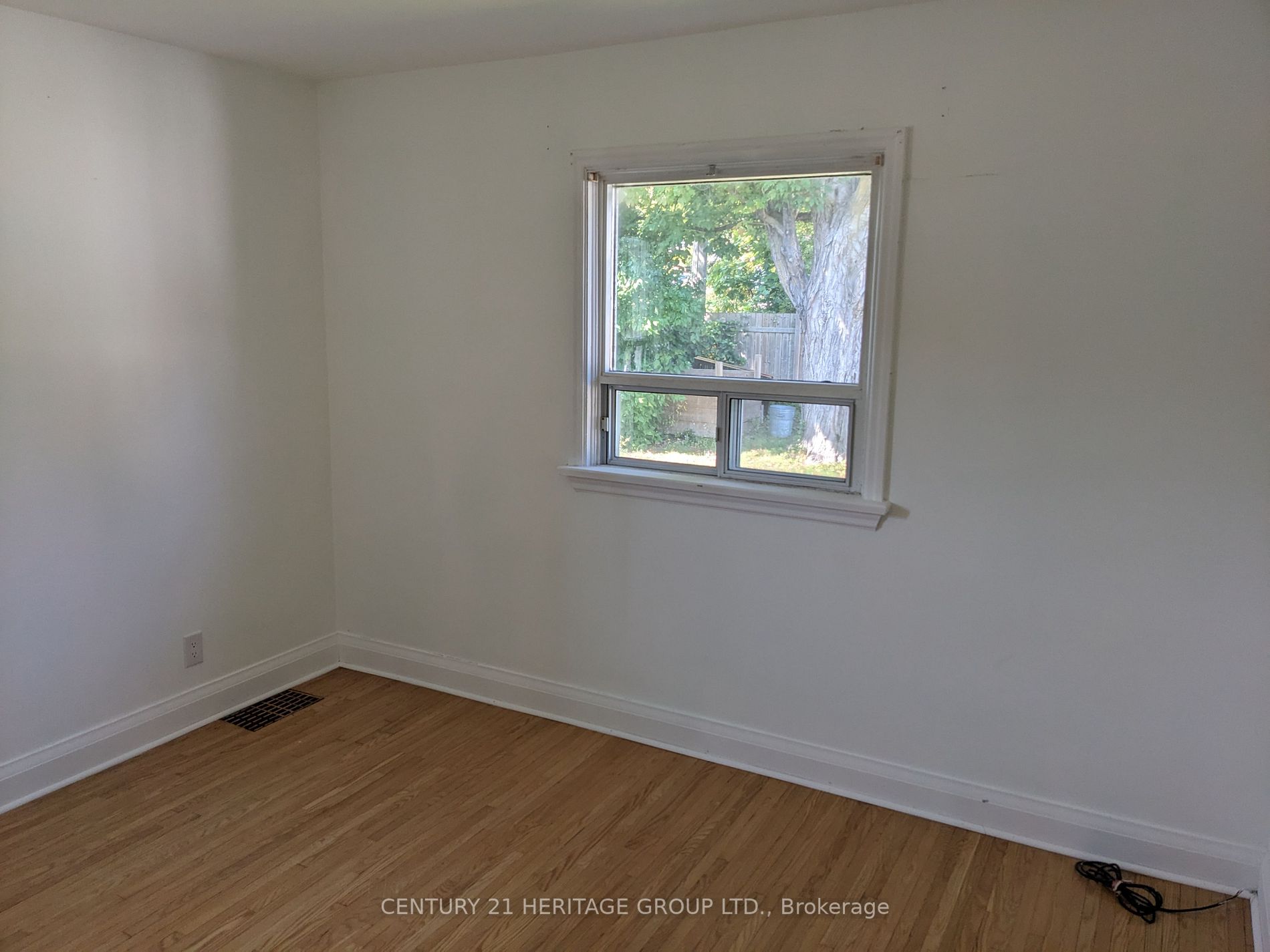 35 Argyle Ave