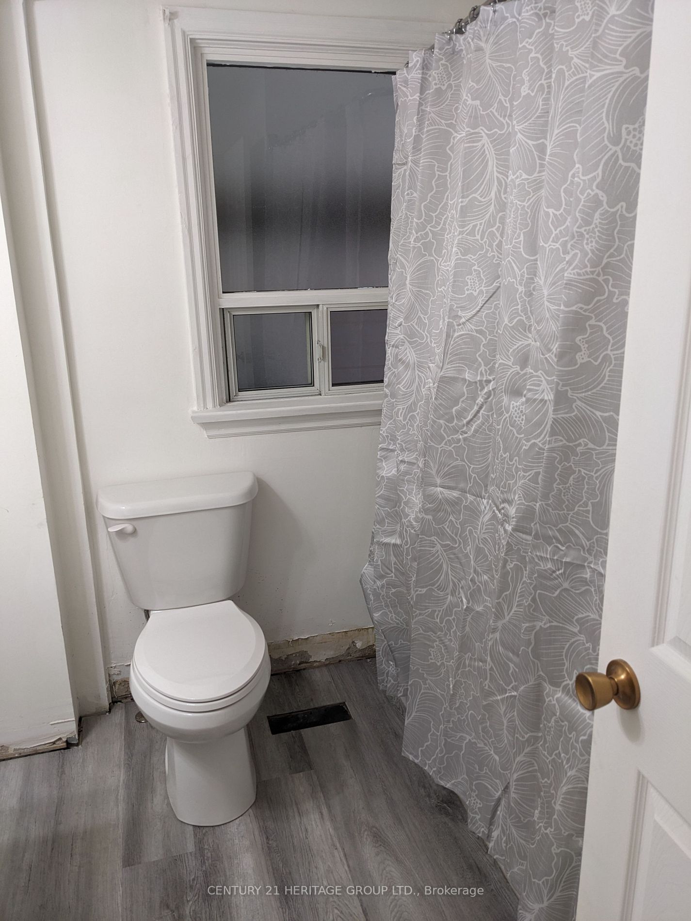 35 Argyle Ave